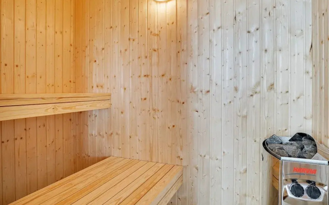 18 Person Holiday Home in Bogense