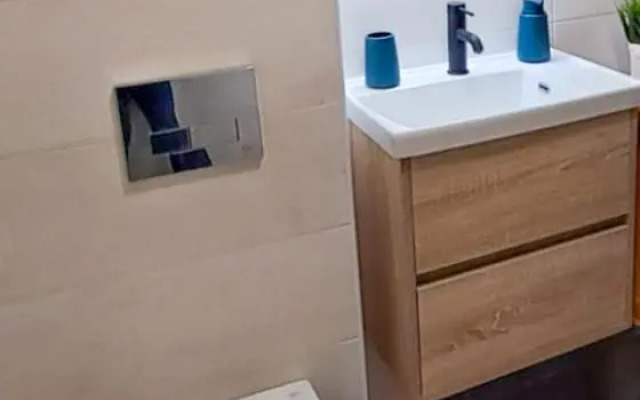 Stylish NEW One Bedroom Apartment