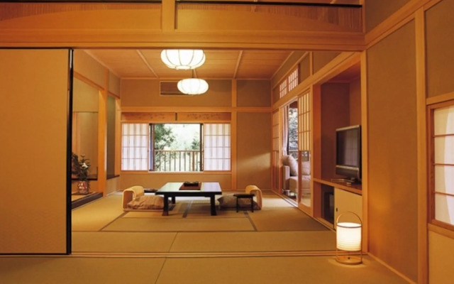 Kasuga Hotel