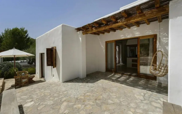 Holiday Home With Children Play Area