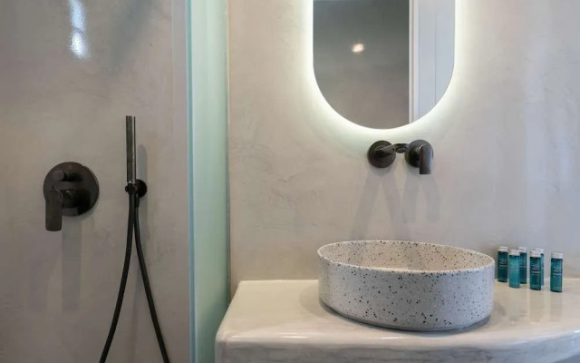 Aegean Diamonds Luxury Suites