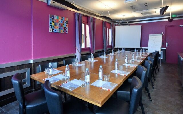 LIsatis Chalet Hotel