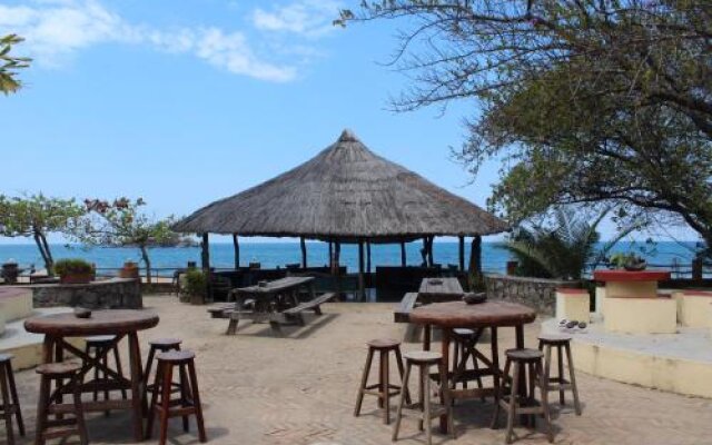 Kande Beach Resort
