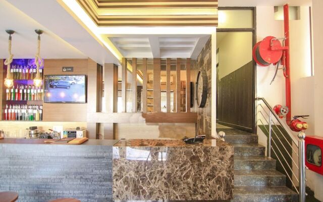 OYO 3232 Royal Inn