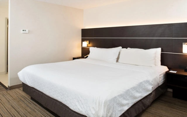 Holiday Inn Express West Cincinnati by IHG