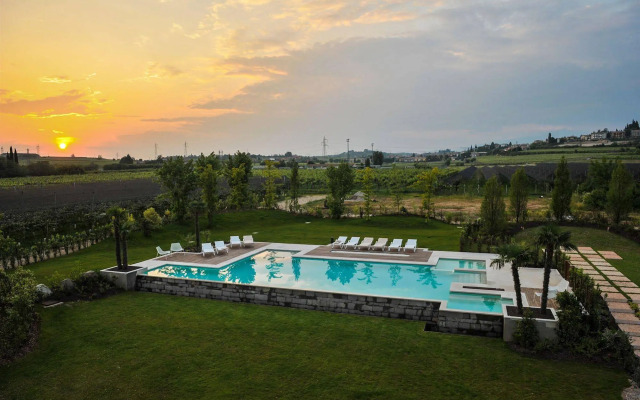 Belvivere Suites