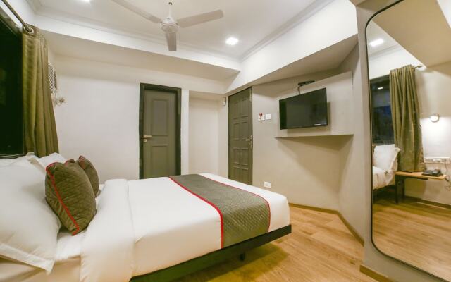 OYO Flagship 573 Chakala Sahar Road
