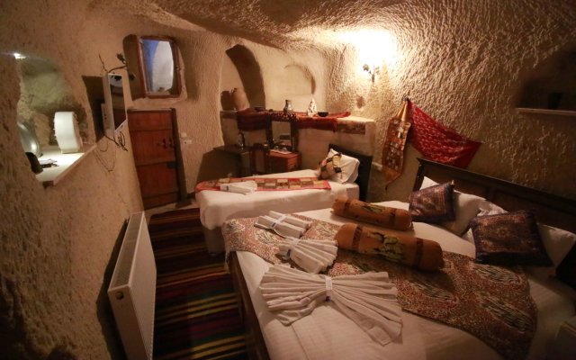 Cappadocia Nar Cave House & Hot Swimming Pool.