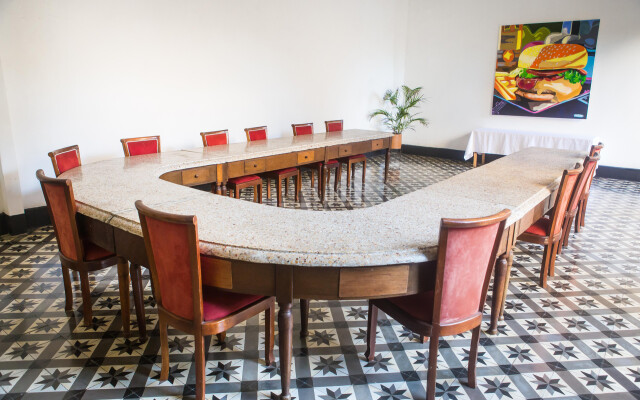 El Claustro Hotel House