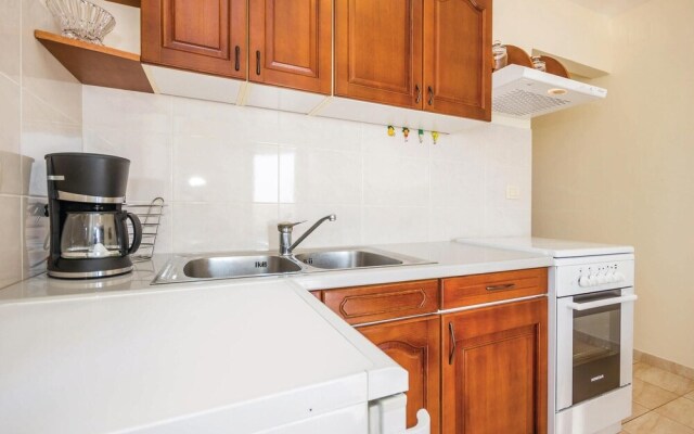 Nice Home in Icici With Wifi and 1 Bedrooms