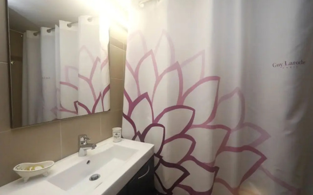 Gazi Boutique Apartment 2