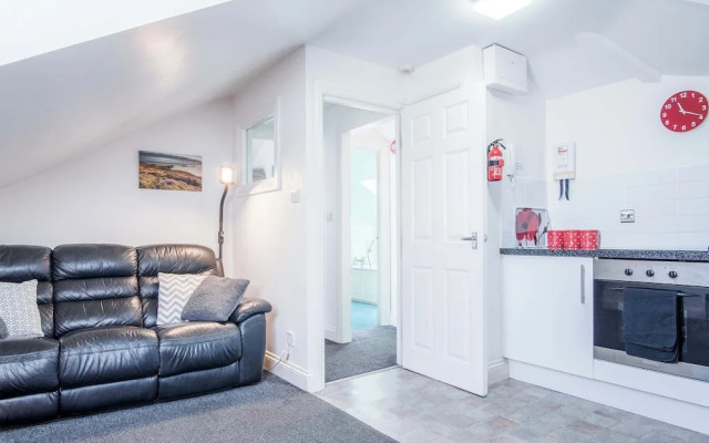 Rooftops - 1 Bedroom Apartment - Tenby