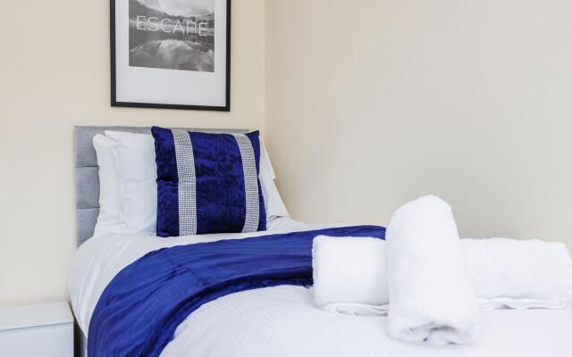 East Croydon Home - Contractors