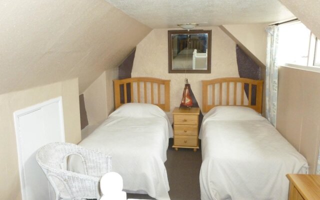 Hawthorns Hotel