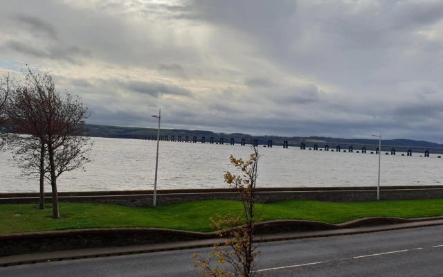 Waterfront apartment