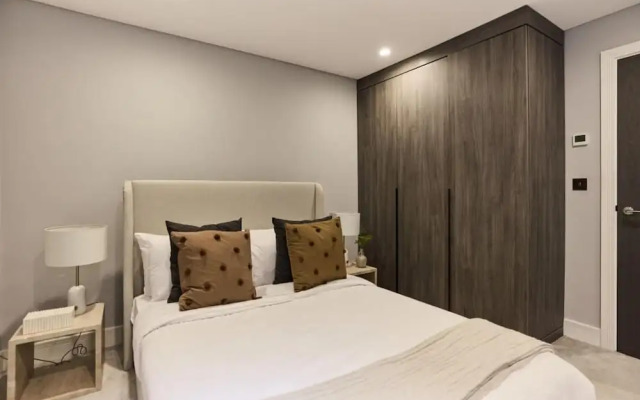 The Westbourne Park Place - Elegant 3bdr Flat