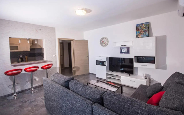 Aparment Jomarko