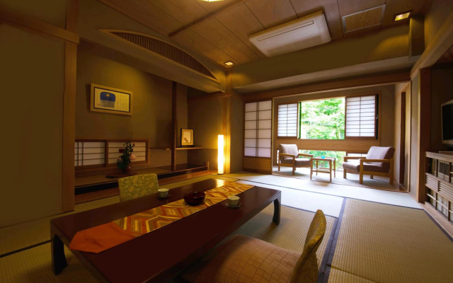 Nansuikaku – Guest Rooms – Miyawaka