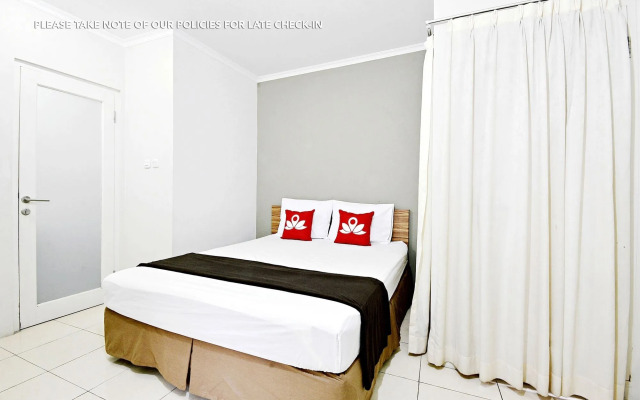 ZEN Rooms Mampang Prapatan Syariah
