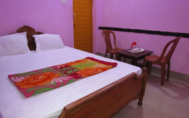 Goroomgo Star Lodge Puri