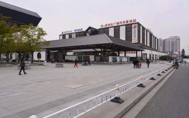 Hi Inn Suzhou Railway Station North Square