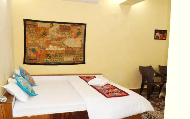 Urmila Guest House