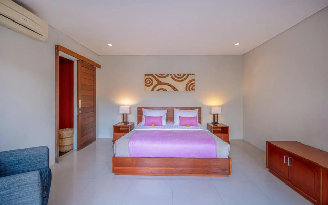 Royal Nyanyi Villa