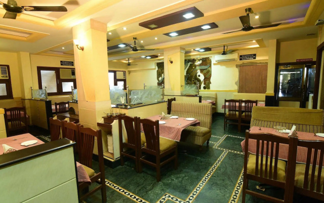 Hotel Ashlesh