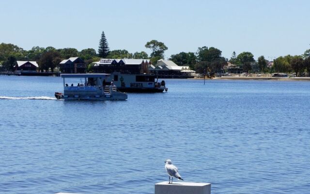 Beach Front The Wedge - Adults Only