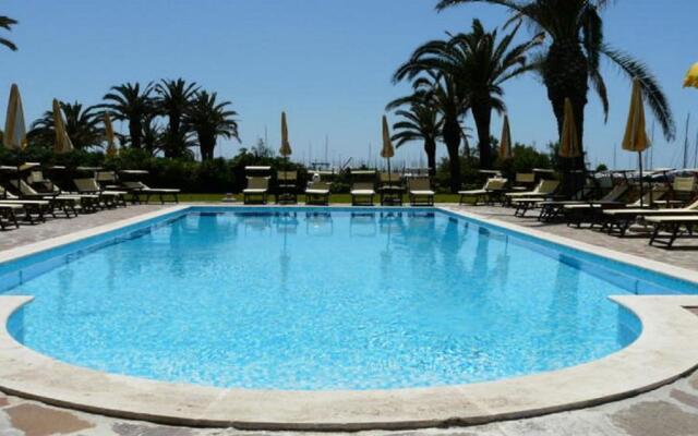 Mercure Civitavecchia Sunbay Park Hotel