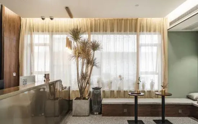 Crossing E-sports Hotel (Wenzhou Fortune Center Wendi Road)