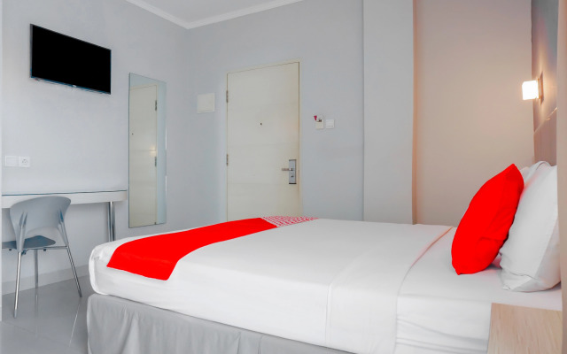 OYO 90244 Hotel Antara