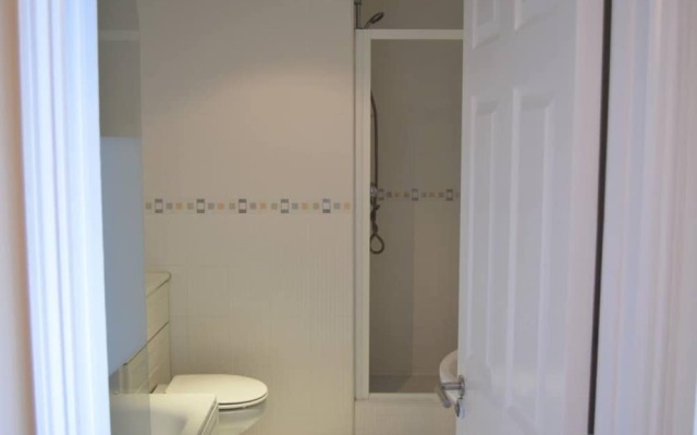3 Bedroom Bayswater Flat