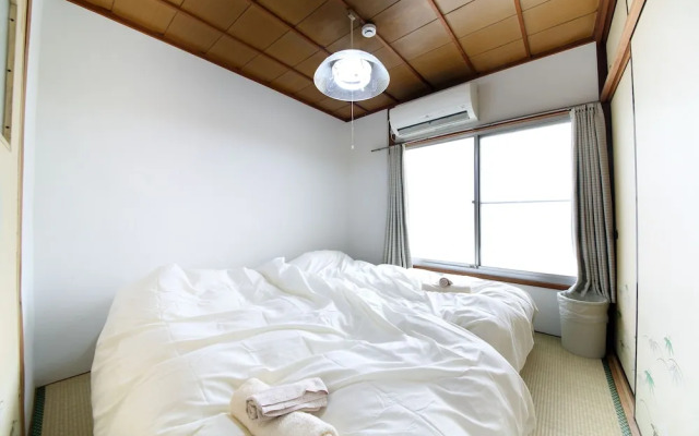 EX Two-story old private house Matsubara