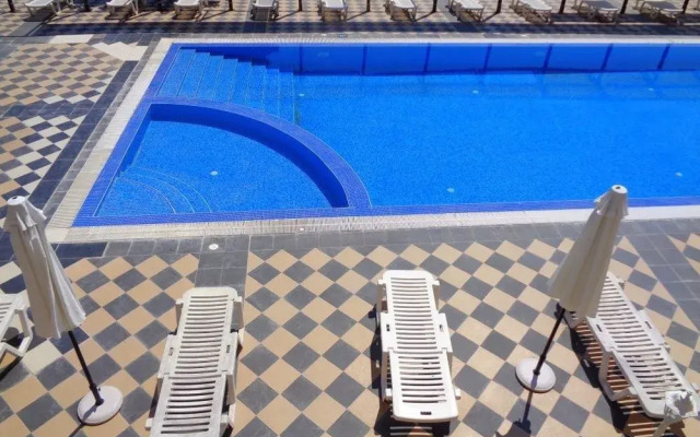 Meta Beach Budjet Hotel