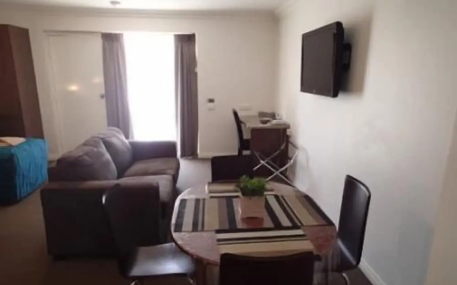 Augusta Courtyard Motel