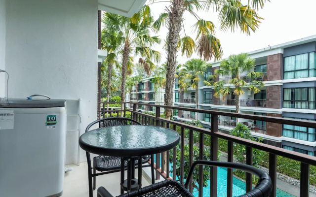 100mBeachfront gym Swimming Pools c100