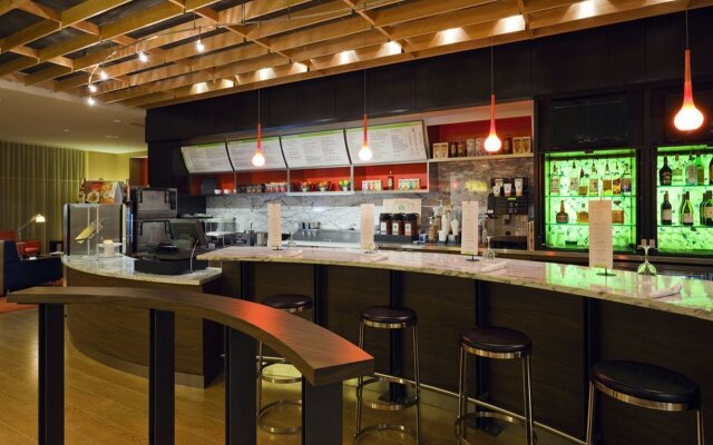 Courtyard by Marriott Indianapolis Downtown