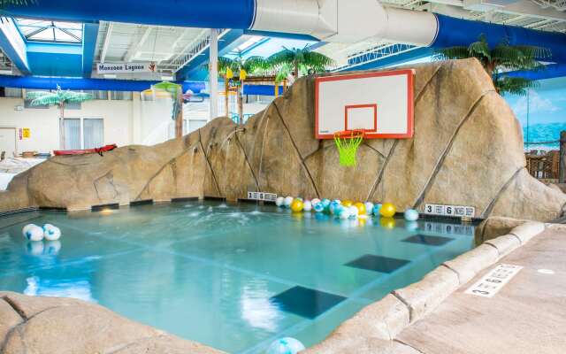 Quality Inn & Suites Palm Island Indoor Waterpark