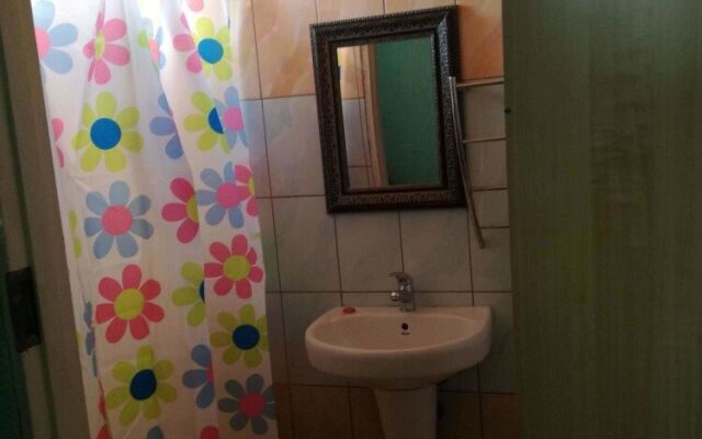 Queens Lodge And Backpackers DEN