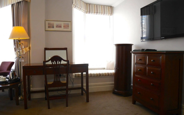 Redstone Guest House