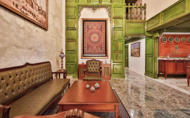 Emerald Mansion Hotel