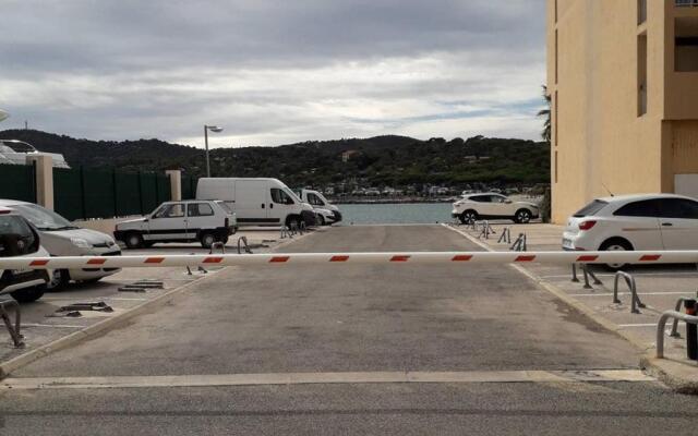 Appartement Bormes-les-Mimosas, 2 pièces, 4 personnes - FR-1-610-13