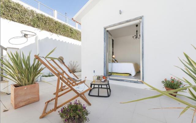 Beachouse - Surf, Bed & Breakfast