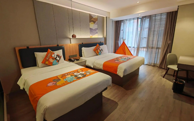 Homeinn Selected Hotel (Kunming New Luosiwan South Passenger Station)