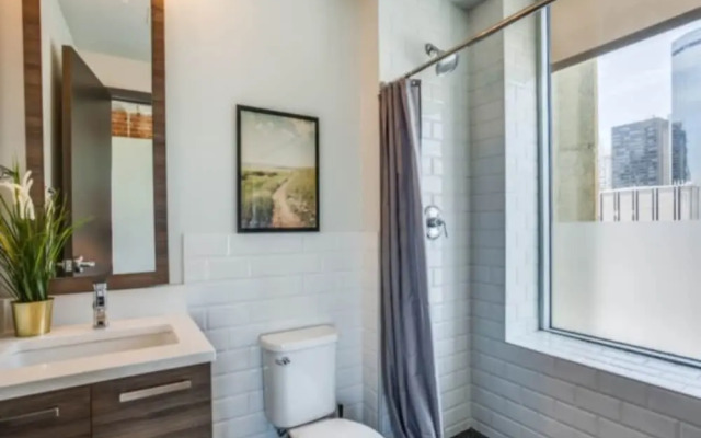 Downtown Luxury Lofts By RBA Living