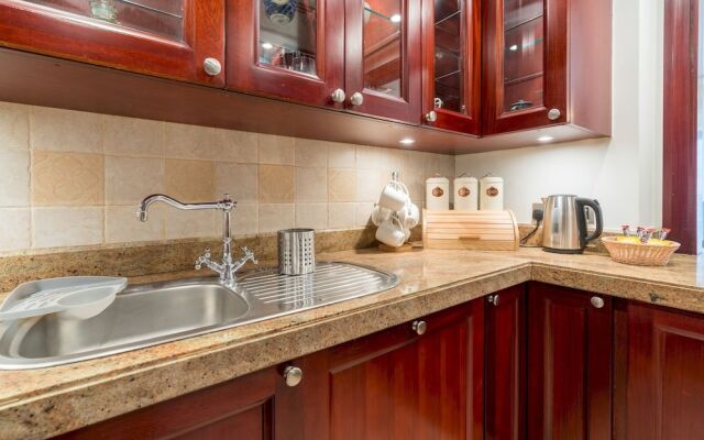 Spacious 2bedroom With Burj View in Downtown Dubai