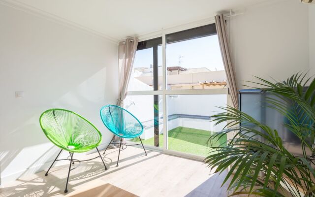 Ahro Suites Plaza de Arriola 1