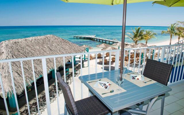 Castaways Cayman Beach Resort