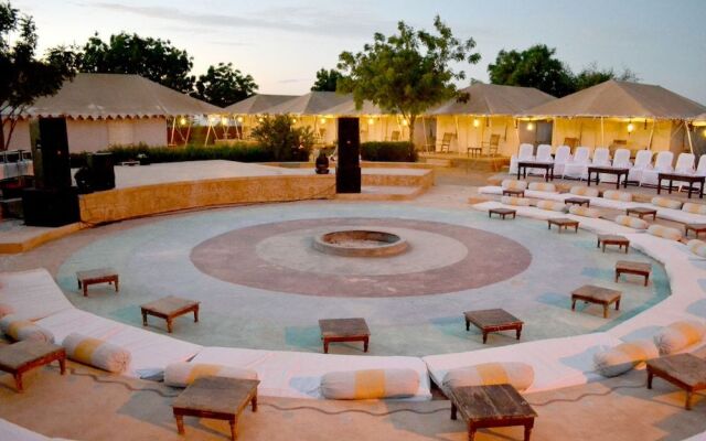Desert Glamping